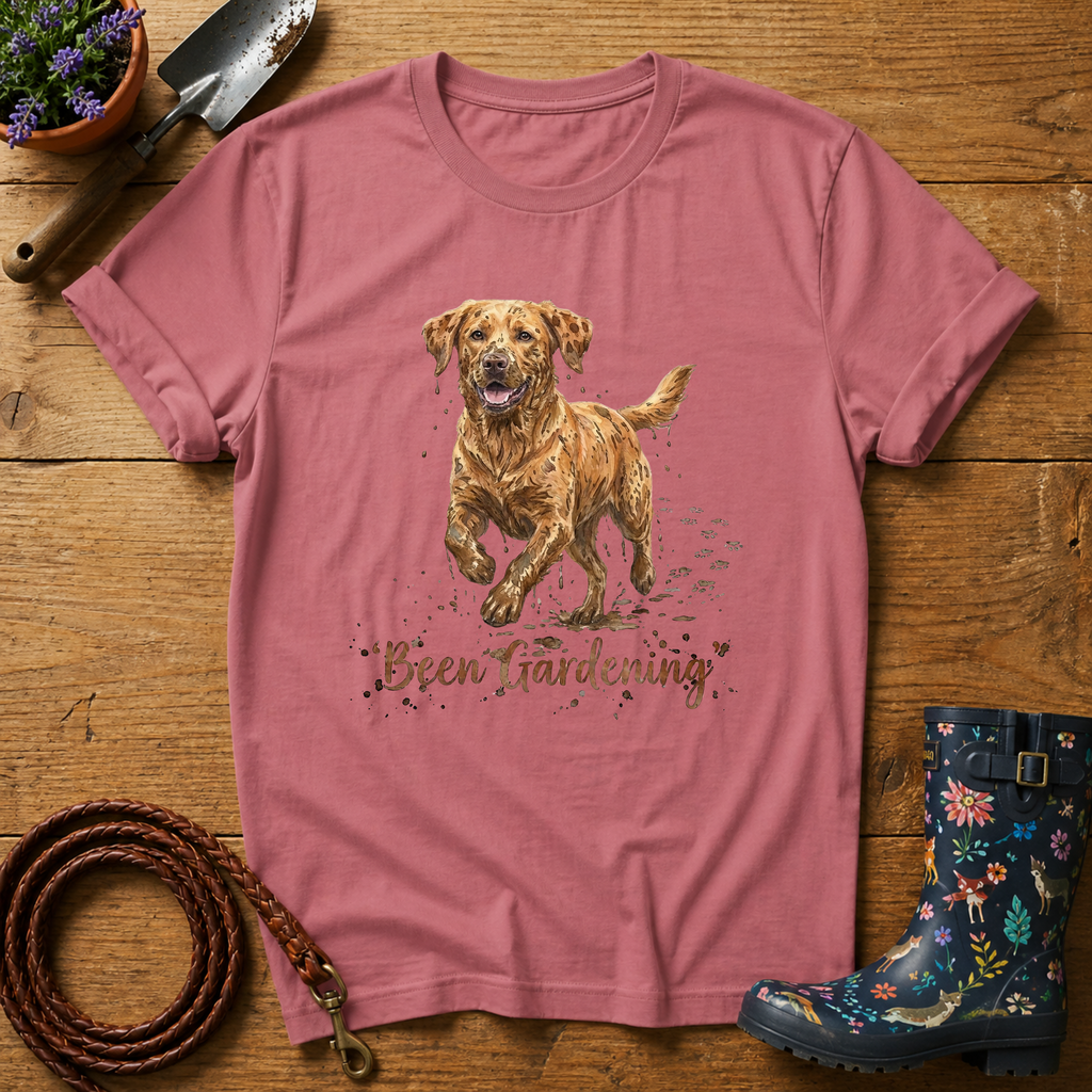 Golden Lab 'Been Gardening' T-shirt